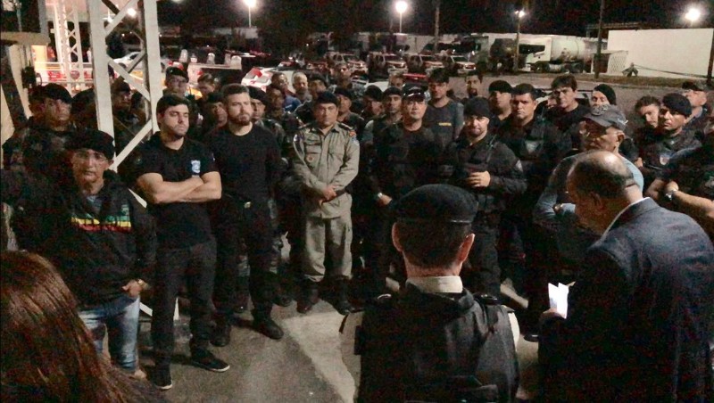 Foram cumpridos 13 mandados; entre os detidos estão policiais militares