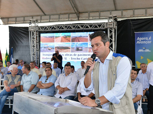 Ministro dos Transportes inaugura trecho da rodovia BR-316 no Sertão de Alagoas. Obras contam ao tod