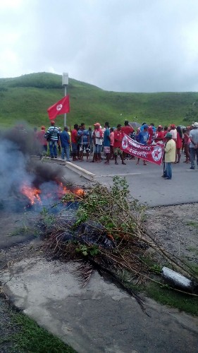 Manifestantes em apoio ao ex presidente Lula