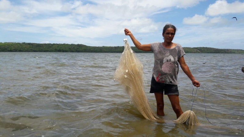 Pesca predatória extingue espécies e ameaça reserva extrativista marinha de AL