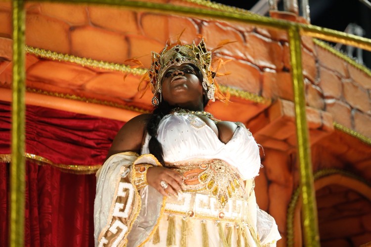 Escola abordou intolerância, corrupção e outros problemas sociais