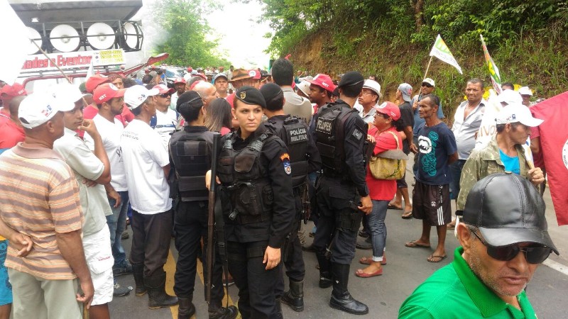 Protestos fazem parte de mobilização nacional; vias estão totalmente interditadas