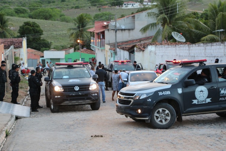 Integrantes são ligados a empresa acusada de fraudar licitações em, pelo menos, três cidades do Sert