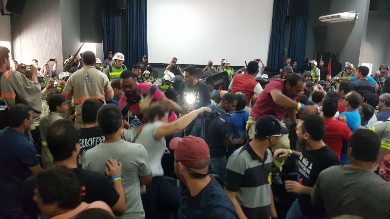 Encontro acontece no auditório da Esmal, na manhã desta terça-feira
