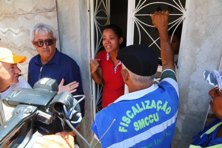 Proprietária resistia em deixar local prestes a ser demolido