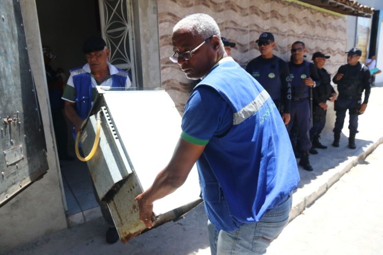 Proprietária resistia em deixar local prestes a ser demolido