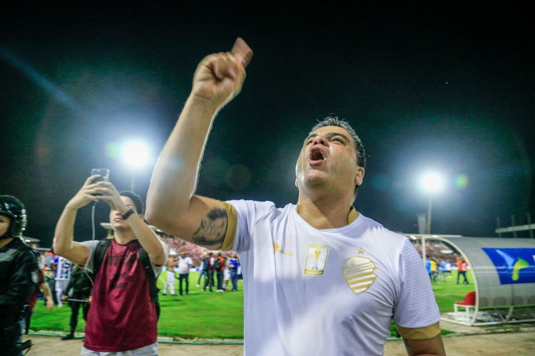 CSA venceu o CRB por 2x0 e levantou a taça pela 38ª vez