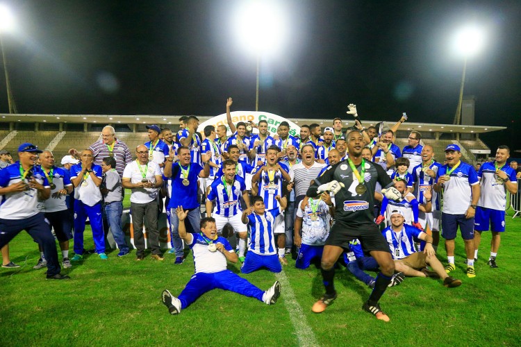 CSA venceu o CRB por 2x0 e levantou a taça pela 38ª vez