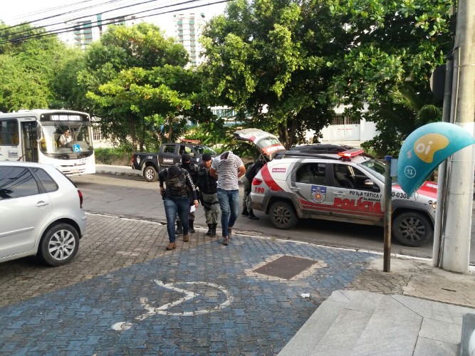 Operação prende suspeitos de corrupção em municípios de AL