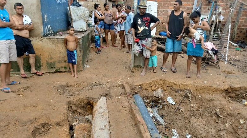 Fotos mostram a difícil situação enfrentada por moradores da região 