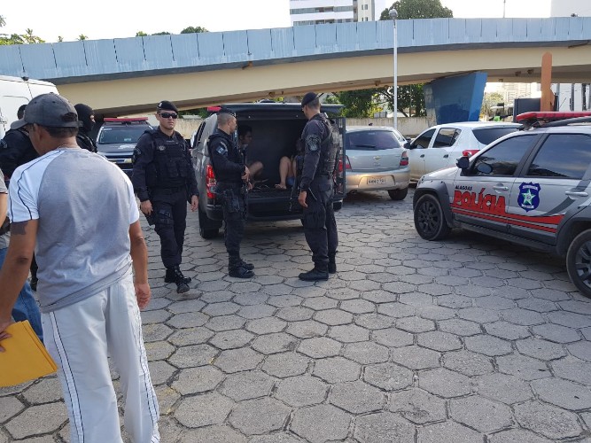 Operação cumpre mandados contra suspeitos de crimes em AL
