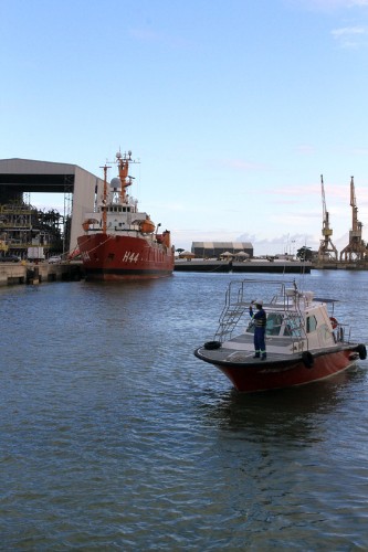 Navio da Marinha abre para visitação do público no Porto de Maceió