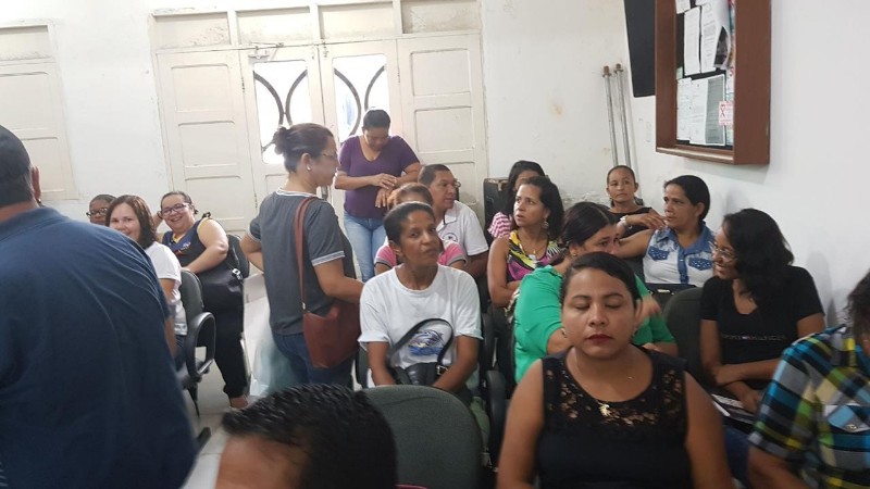 Os agentes estão há 15 dias sem receber o salário, com 13° em atraso, terço de férias e incentivo 