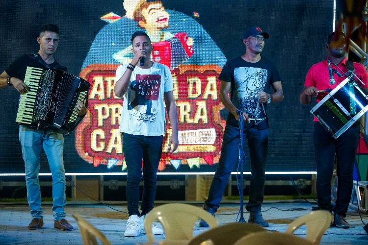O evento acontecerá no Largo Taperaguá e contará ainda com outros arraiais das comunidades da cidade