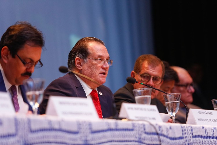 Evento reúne ministros do STF, STJ e corregedor-geral do CNJ