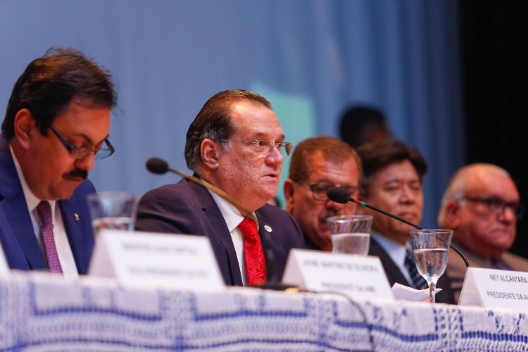 Evento reúne ministros do STF, STJ e corregedor-geral do CNJ