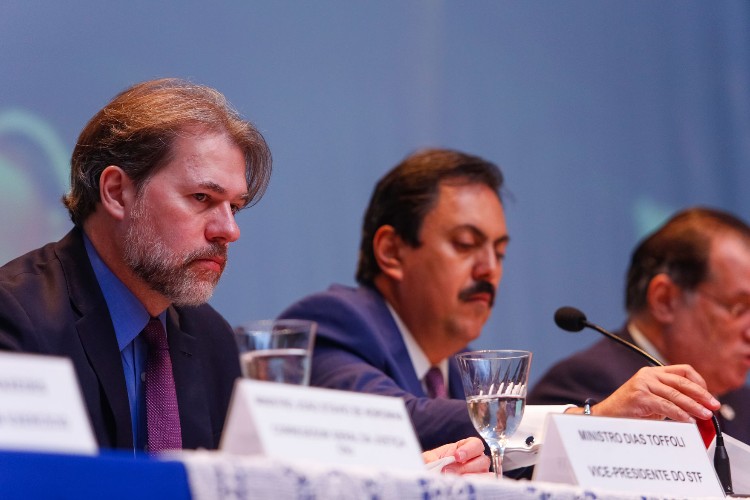 Evento reúne ministros do STF, STJ e corregedor-geral do CNJ