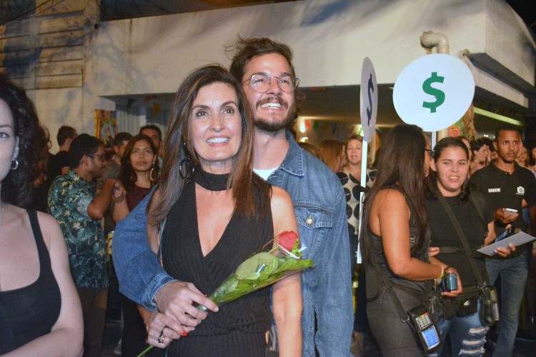O casal foi ao "Forrobodó do Braz" em Recife
