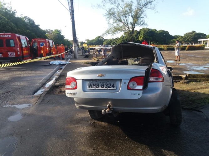 Veículo sobra em pista, passageiro é arremessado e morre 