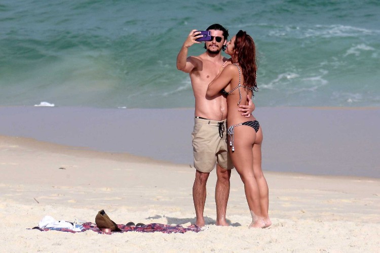 O casal oficializou a união no dia 27 de maio