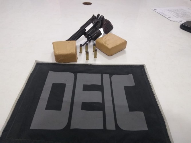 Trio foi preso em operação deflagrada pela Polícia Civil