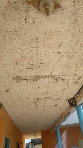 Escola municipal é arrombada e funcionários denunciam estrutura precária