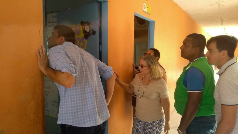 Escola municipal é arrombada e funcionários denunciam estrutura precária