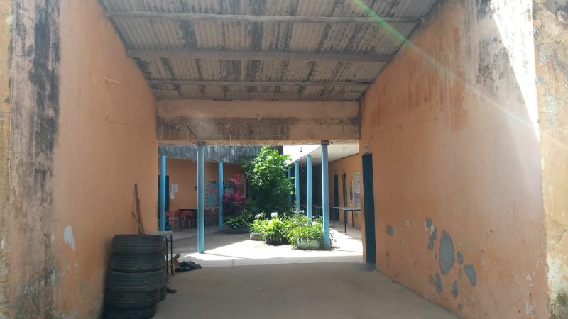 Escola municipal é arrombada e funcionários denunciam estrutura precária