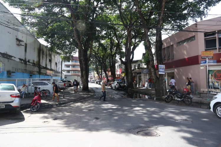 Feirantes do Centro contestam readequação