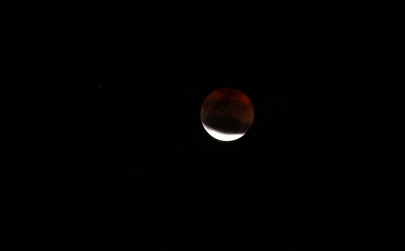 Maior eclipse do século é visto em Maceió