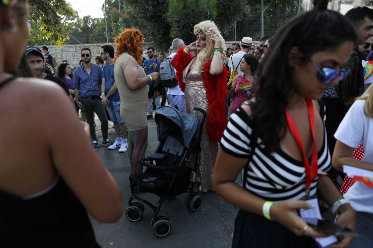 Parada Gay: judeus protestaram contra lei que impede gays de terem filhos