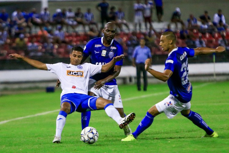 Confira imagens da partida no Estádio Rei Pelé