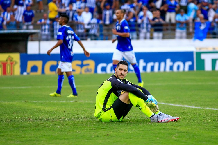 Com o apoio da torcida, Azulão fez bonito em campo