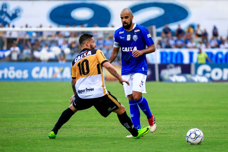 Com o apoio da torcida, Azulão fez bonito em campo