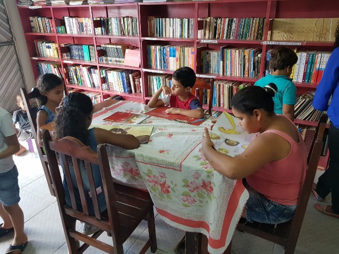 Professor cria projeto de incentivo à leitura e transforma realidade do Sertão