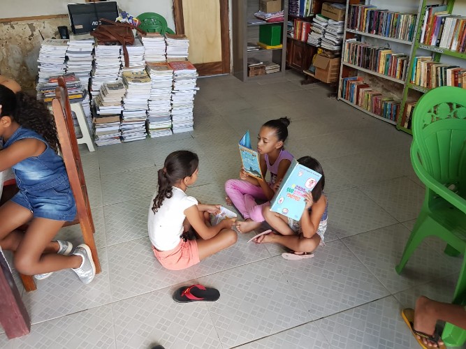 Professor cria projeto de incentivo à leitura e transforma realidade do Sertão
