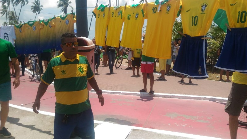 Concentração aconteceu no Corredor Vera Arruda, na Jatiúca