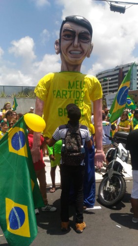 Concentração aconteceu no Corredor Vera Arruda, na Jatiúca