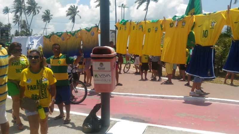 Concentração aconteceu no Corredor Vera Arruda, na Jatiúca