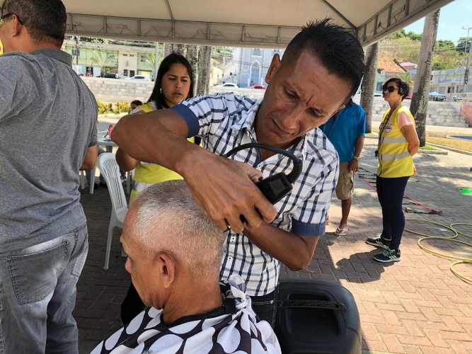 Atividades acontecem durante toda a manhã desta segunda-feira