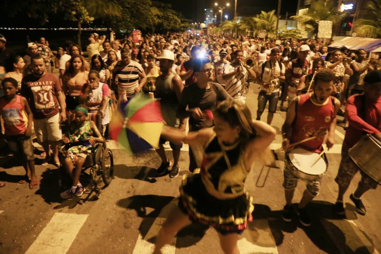 Desfile de blocos abriu as prévias carnavalescas em Alagoas