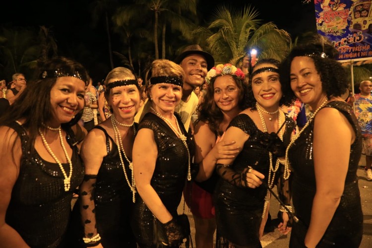 Desfile de blocos abriu as prévias carnavalescas em Alagoas