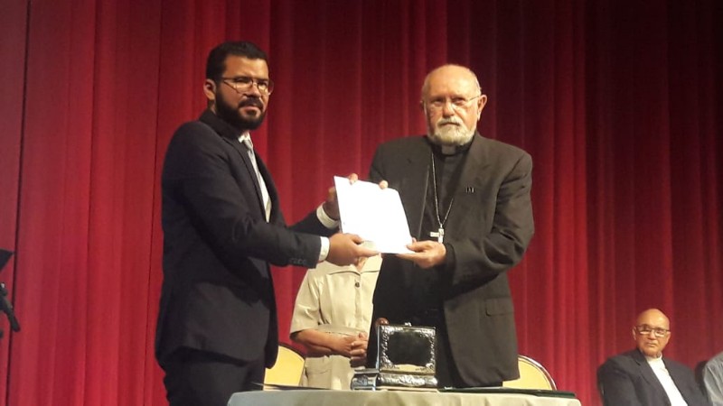Arquidiocese de Maceió lança selo comemorativo e entrega Troféu Centenário