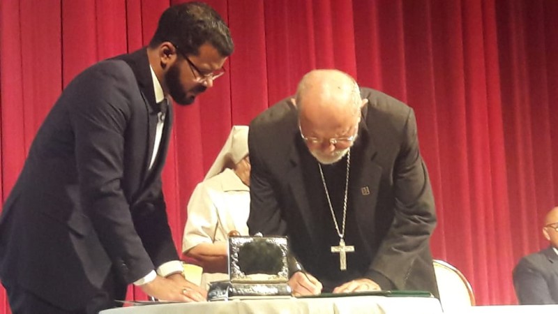 Arquidiocese de Maceió lança selo comemorativo e entrega Troféu Centenário