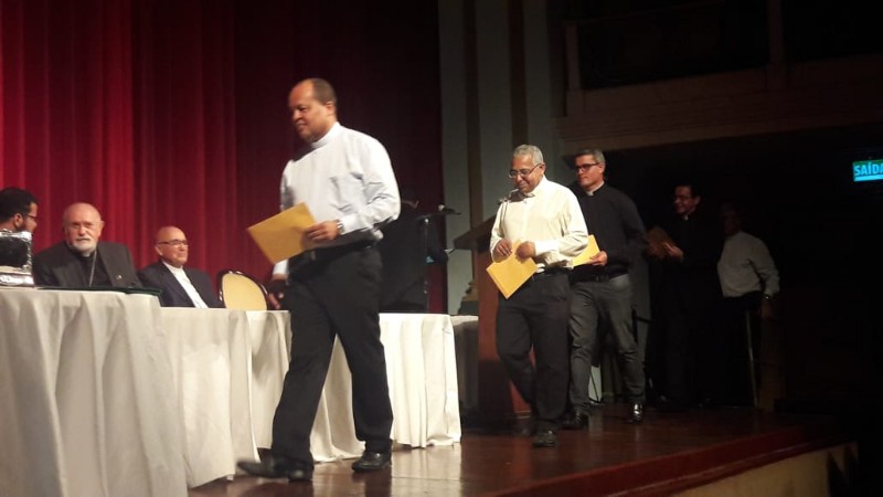 Arquidiocese de Maceió lança selo comemorativo e entrega Troféu Centenário