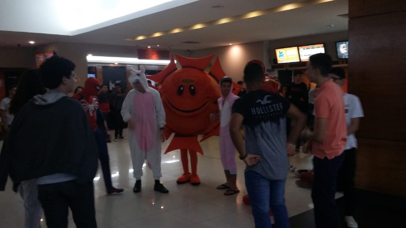 Grande público transformou a madrugada no Shopping em um dia correiro pelo centro da cidade 
