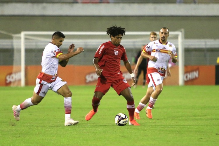 Equipes se enfrentaram nesta terça-feira, no Rei Pelé, pela Pré-Copa do Nordeste