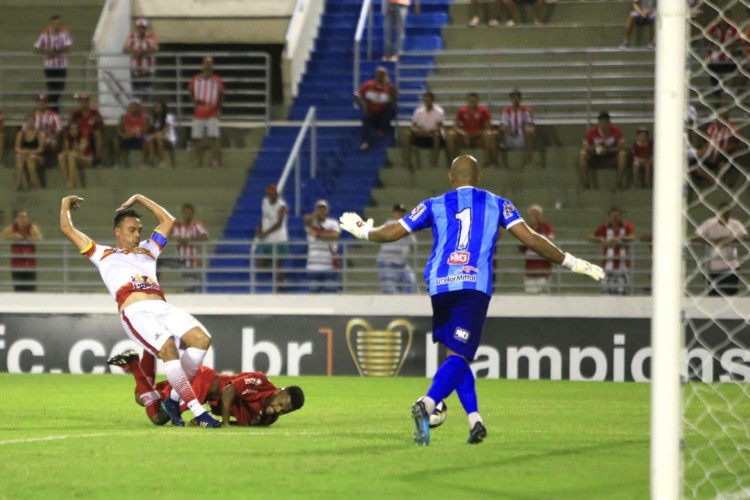 Equipes se enfrentaram nesta terça-feira, no Rei Pelé, pela Pré-Copa do Nordeste