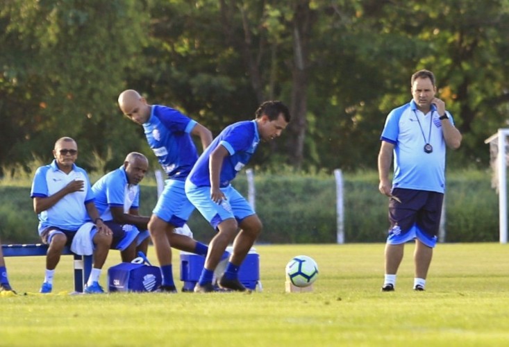 Didira e Carlinhos disputam a redonda novamente