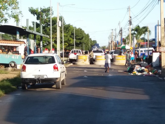 Polícia cumpre ação de reintegração de posse para construção de viaduto